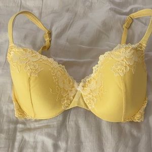 FINAL PRICE Victoria’s Secret lined Demi bra 34DD